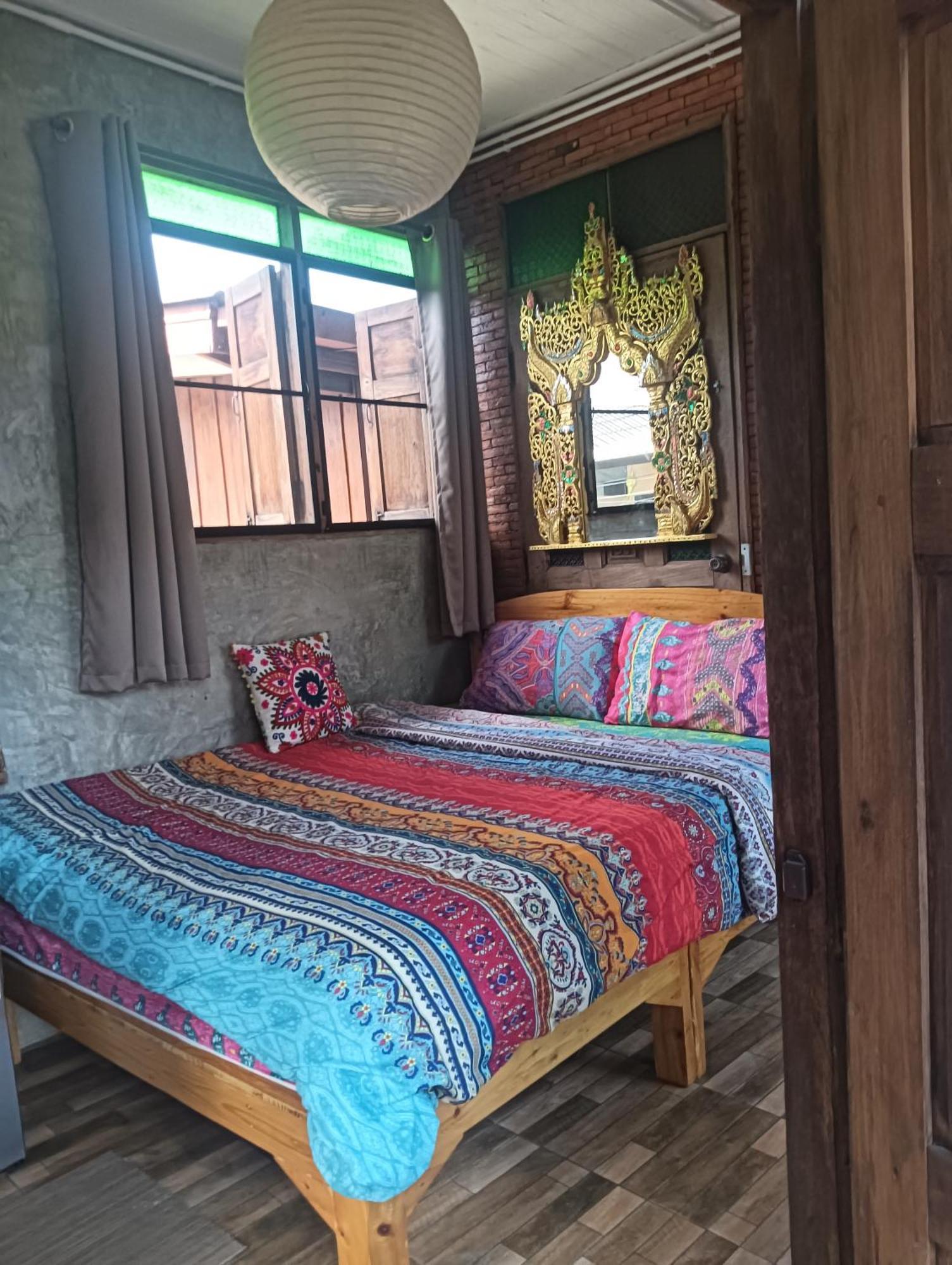 Huen Chiang Man Hostel (Adults Only) Chiang Mai Eksteriør billede